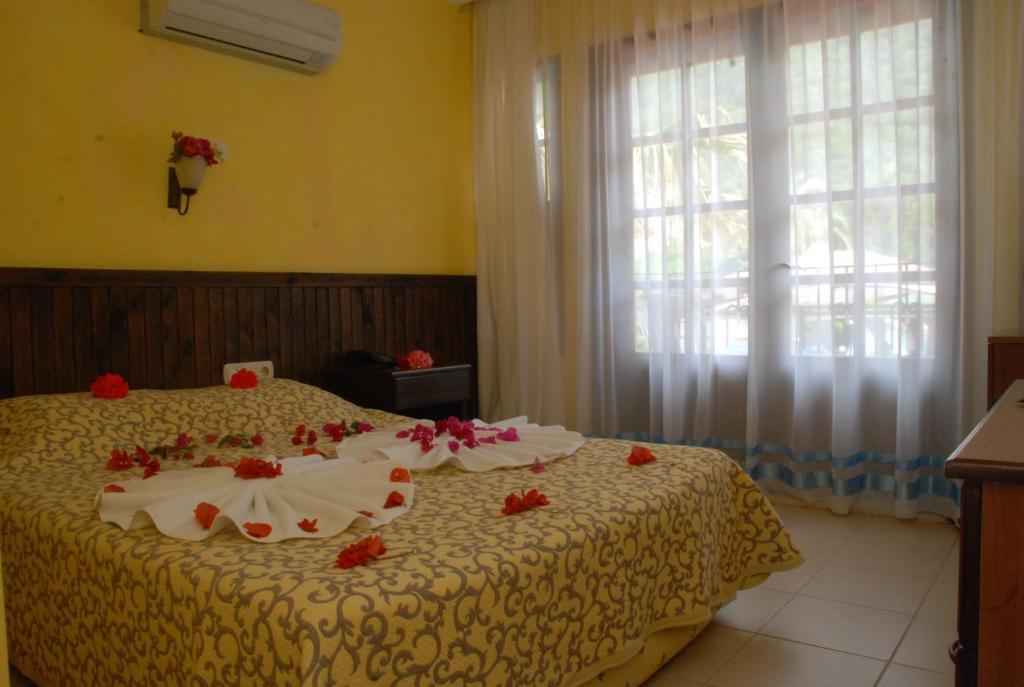 Mavibelce Hotel Oludeniz Exterior photo